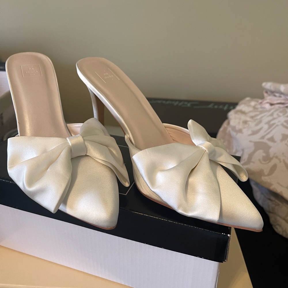 Davids bridal heels